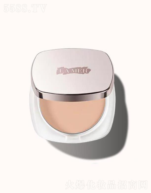 海藍之謎鎏光煥變蜜粉餅 柔緞裸光 盈潤煥亮