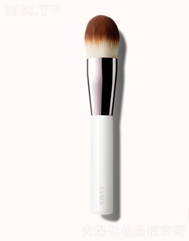 海藍之謎鎏光煥變粉底刷 細膩觸感 柔軟奢華