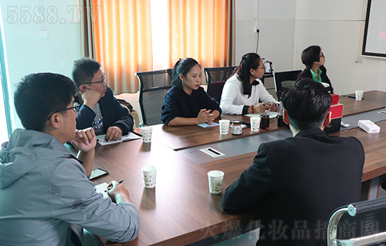 火爆開展客戶培訓服務 火爆開展客戶培訓服務